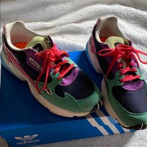 adidas falcon x kylie